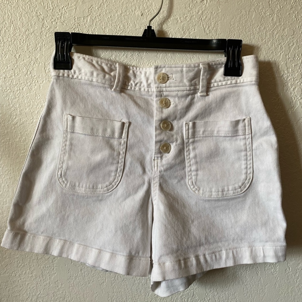 Gap cargo short